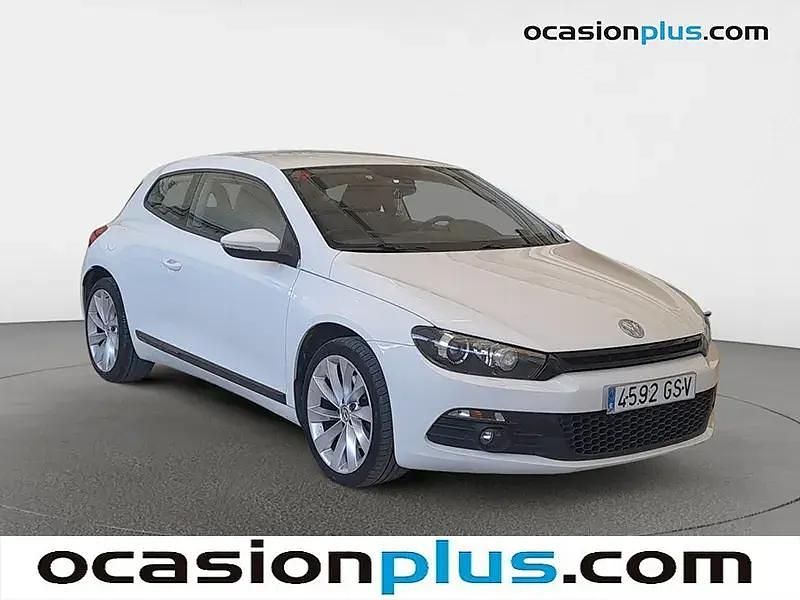 Begagnad VW Scirocco 160 HK (117 kW) 2010 Röd Sportkupé