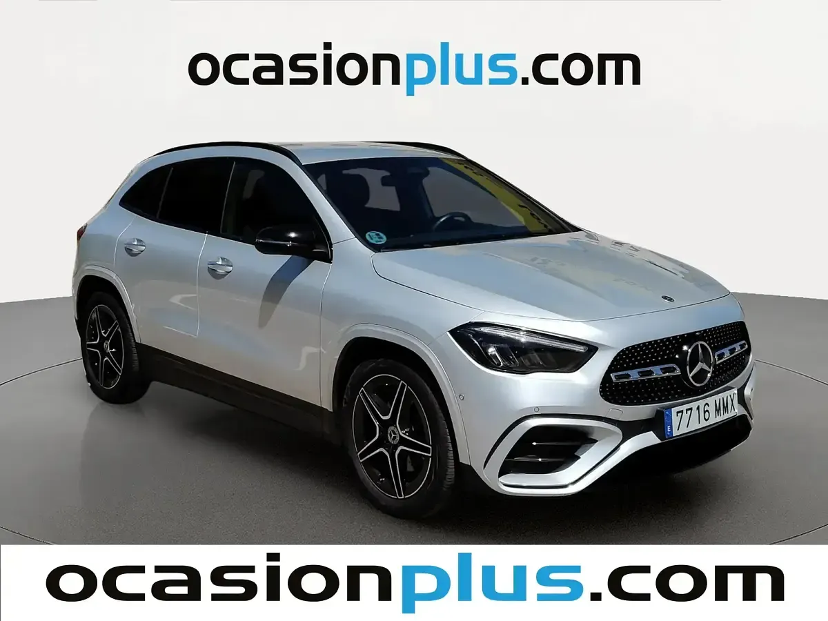Usado Mercedes GLA200 150 CV (110 kW) 2024 Gris SUV