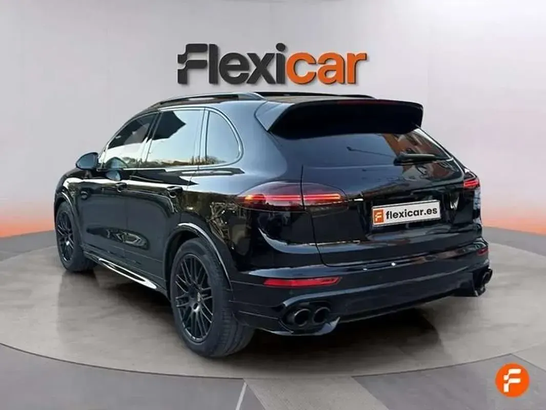 Usado Porsche Cayenne 441 CV (324 kW) 2016 Negro SUV