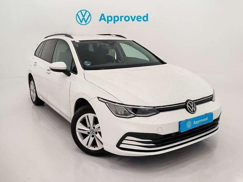 Blanco Usado 2022 VW Golf VIII Life Berlina | 20.550 € (Precio justo) - Imagen 1/4