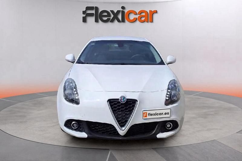 Usado Alfa Romeo Giulietta Tech Edition 120 CV (88 kW) 2019 Blanco Utilitario