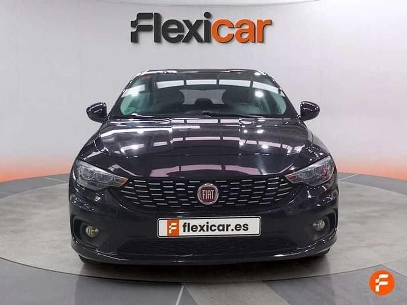 Usado Fiat Tipo Easy 95 CV (69 kW) 2017 Negro Berlina