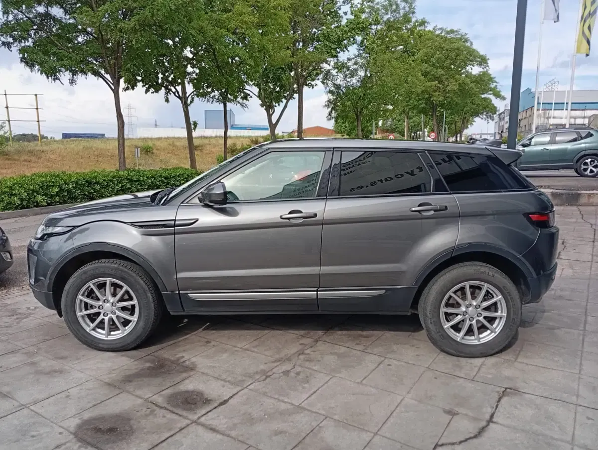 Usado Land Rover Range Rover evoque Pure 150 CV (110 kW) 2017 Gris