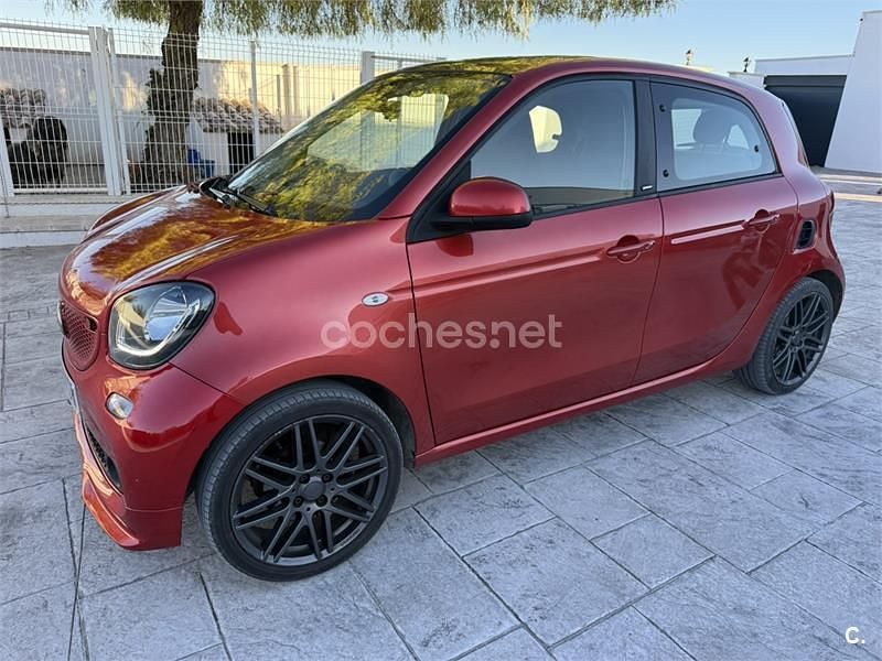 Usado Smart ForFour 90 CV (66 kW) 2019 Rojo Utilitario