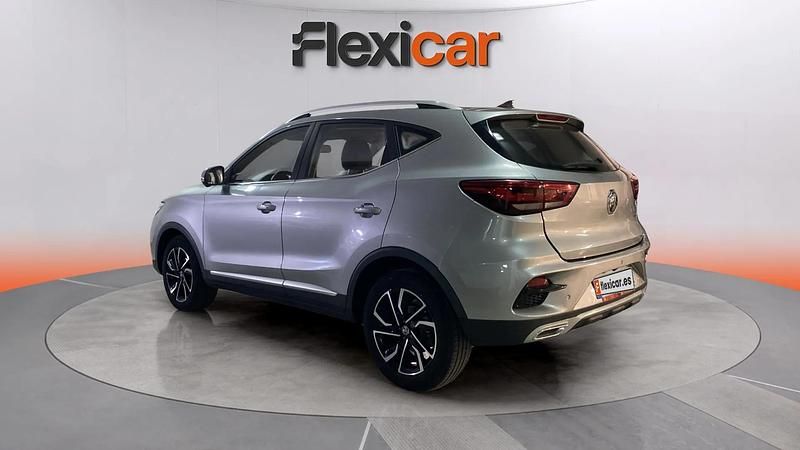 Usado MG ZS Luxury 111 CV (81 kW) 2023 Gris SUV
