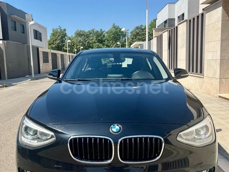 Usado BMW 116 Sport Line 136 CV (100 kW) 2013 Negro Utilitario