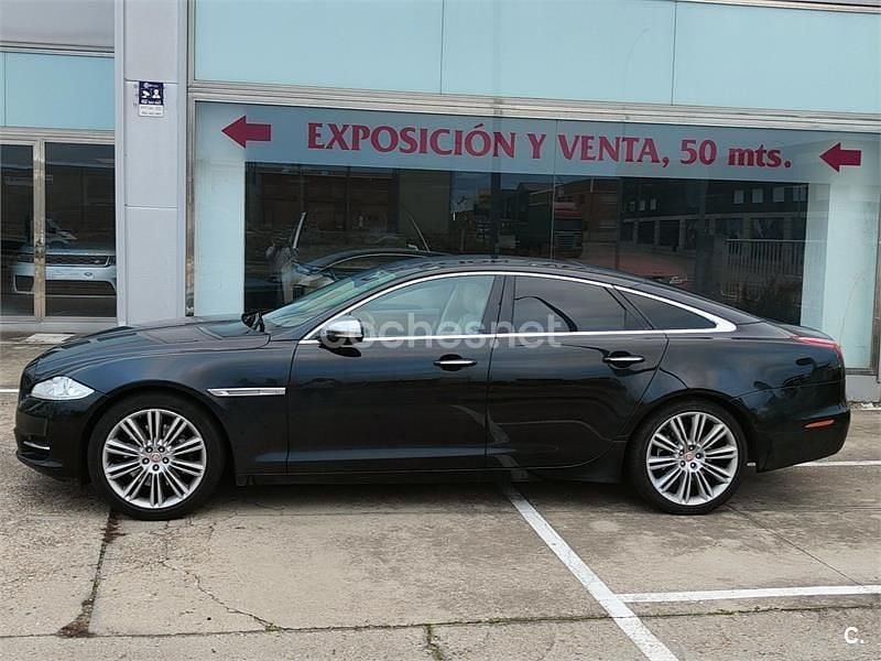 Negro Usado 2011 Jaguar XJ Portfolio Berlina | 15.900 € - Imagen 1/4