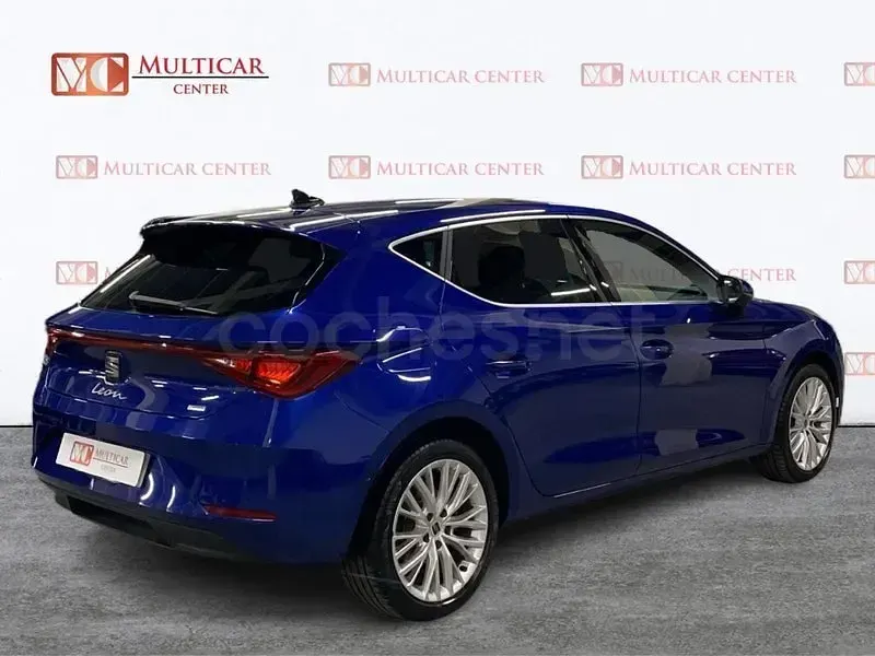 Usado Seat Leon XCELLENCE 204 CV (150 kW) 2021 Azul Berlina