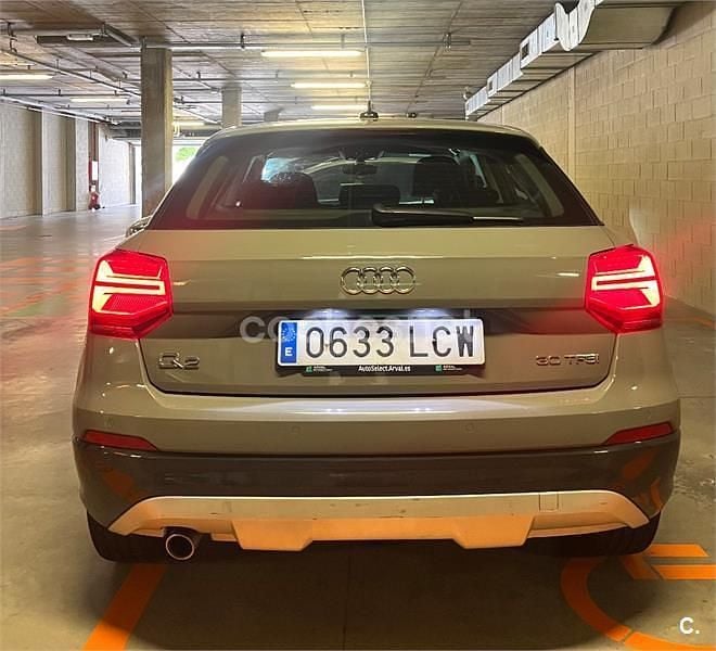 Usado Audi Q2 Design 116 CV (85 kW) 2019 Gris / plata SUV