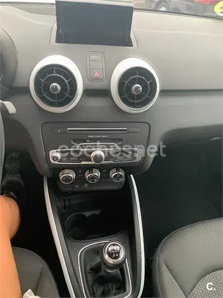 Usado Audi A1 Sportback Design 116 CV (85 kW) 2016 Blanco Utilitario