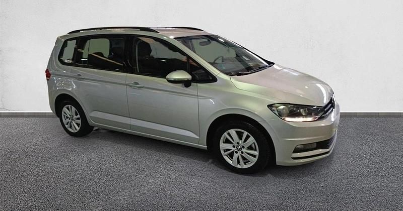 Usado VW Touran Business 122 CV (89 kW) 2022 Monovolumen