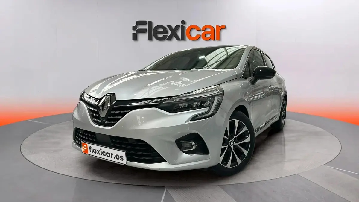 Usado Renault Clio V Techno 90 CV (66 kW) 2023 Gris Berlina