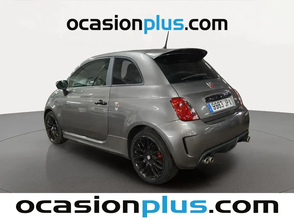 Usado Abarth 500 140 CV (102 kW) 2016 Gris Utilitario
