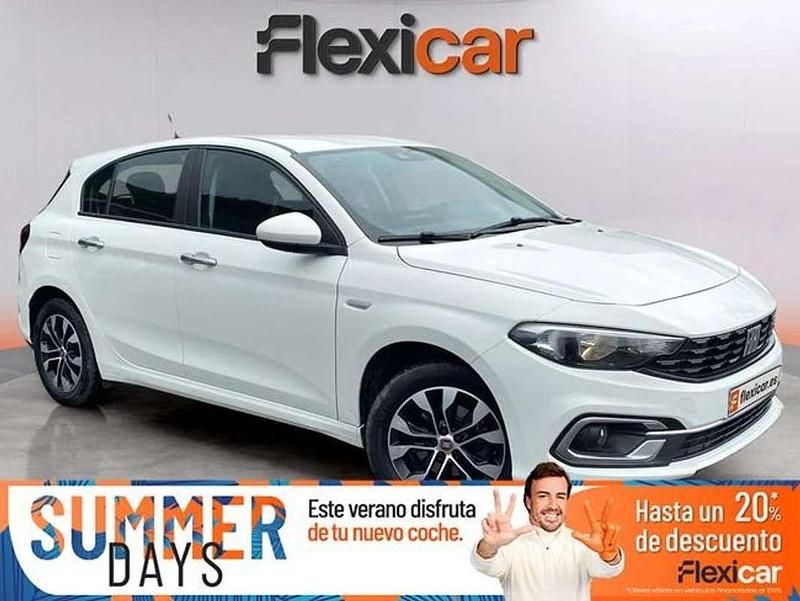 Blanco Usado 2022 Fiat Tipo Cross Berlina | 12.290 € (Precio justo) - Imagen 1/4