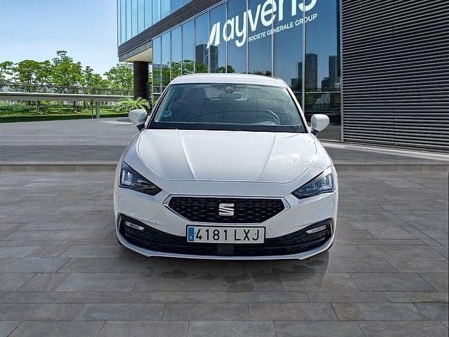 Usado Seat Leon Reference 116 CV (85 kW) 2022 Blanco Utilitario