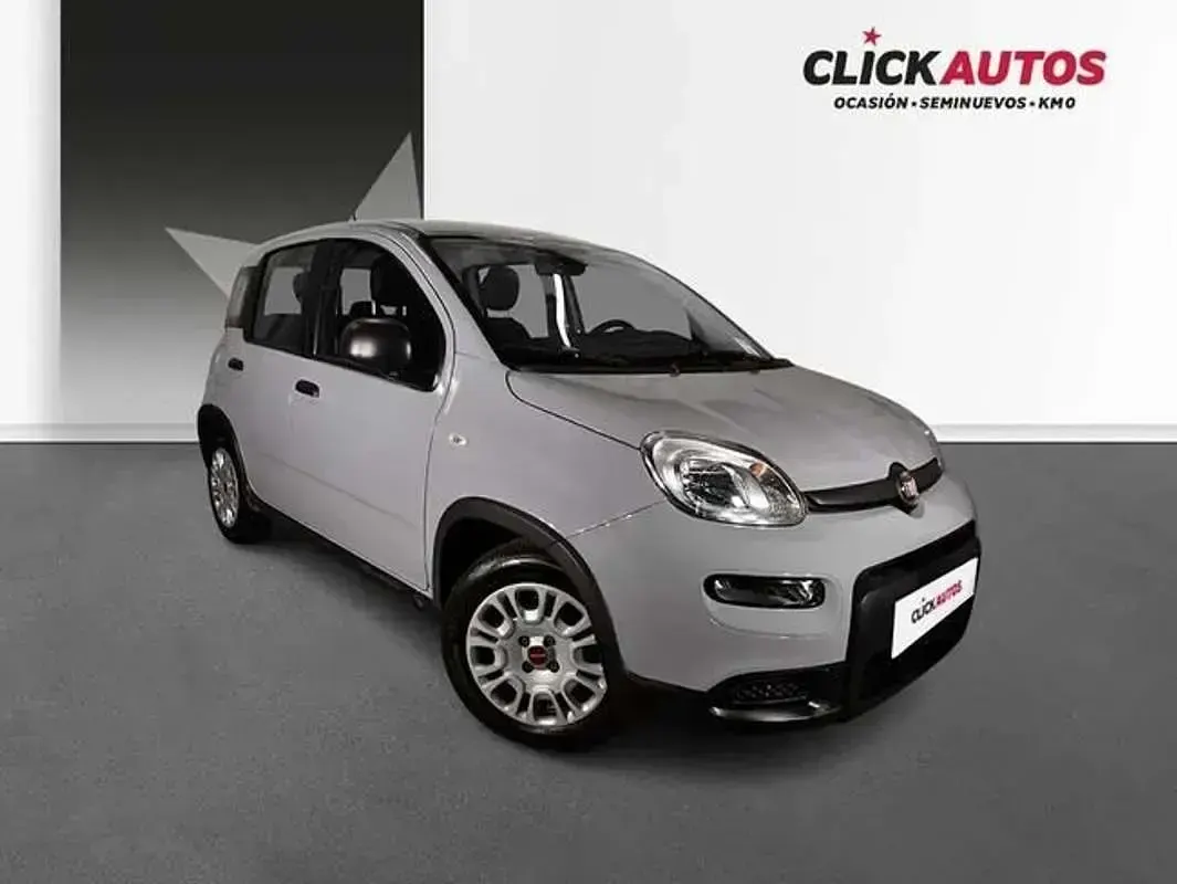 Usado Fiat Panda 71 CV (52 kW) 2023 Gris Utilitario