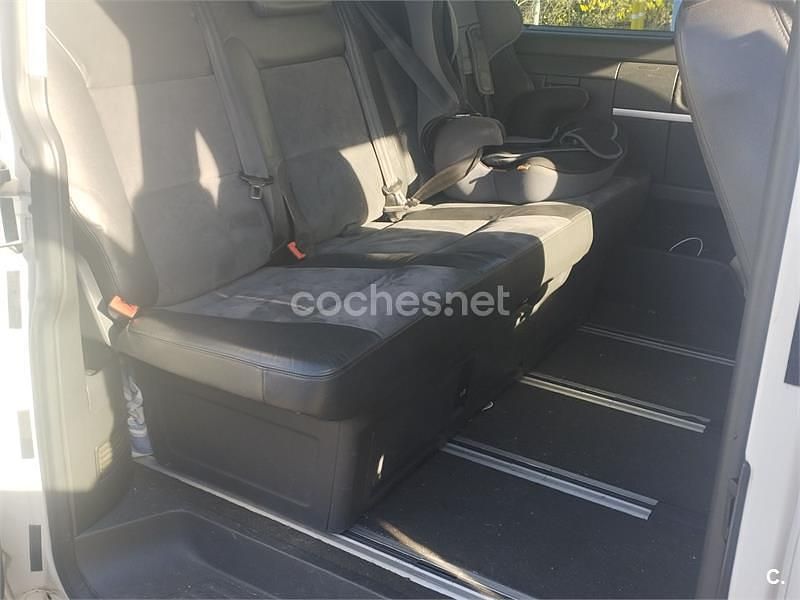 Usado VW Multivan Comfortline 180 CV (132 kW) 2011 Blanco Monovolumen