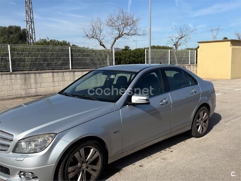 Usado Mercedes C350 Elegance 231 CV (169 kW) 2010 Gris / plata Berlina