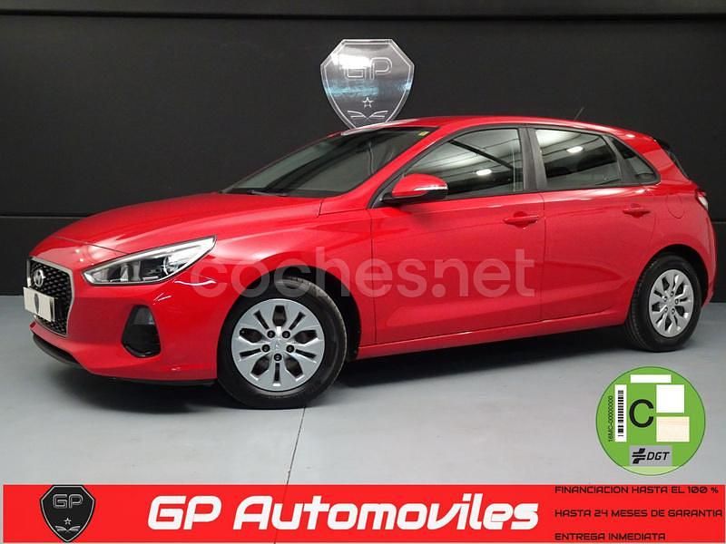 Rojo Usado 2018 Hyundai i30 Berlina | 12.900 € (Precio justo) - Imagen 1/4
