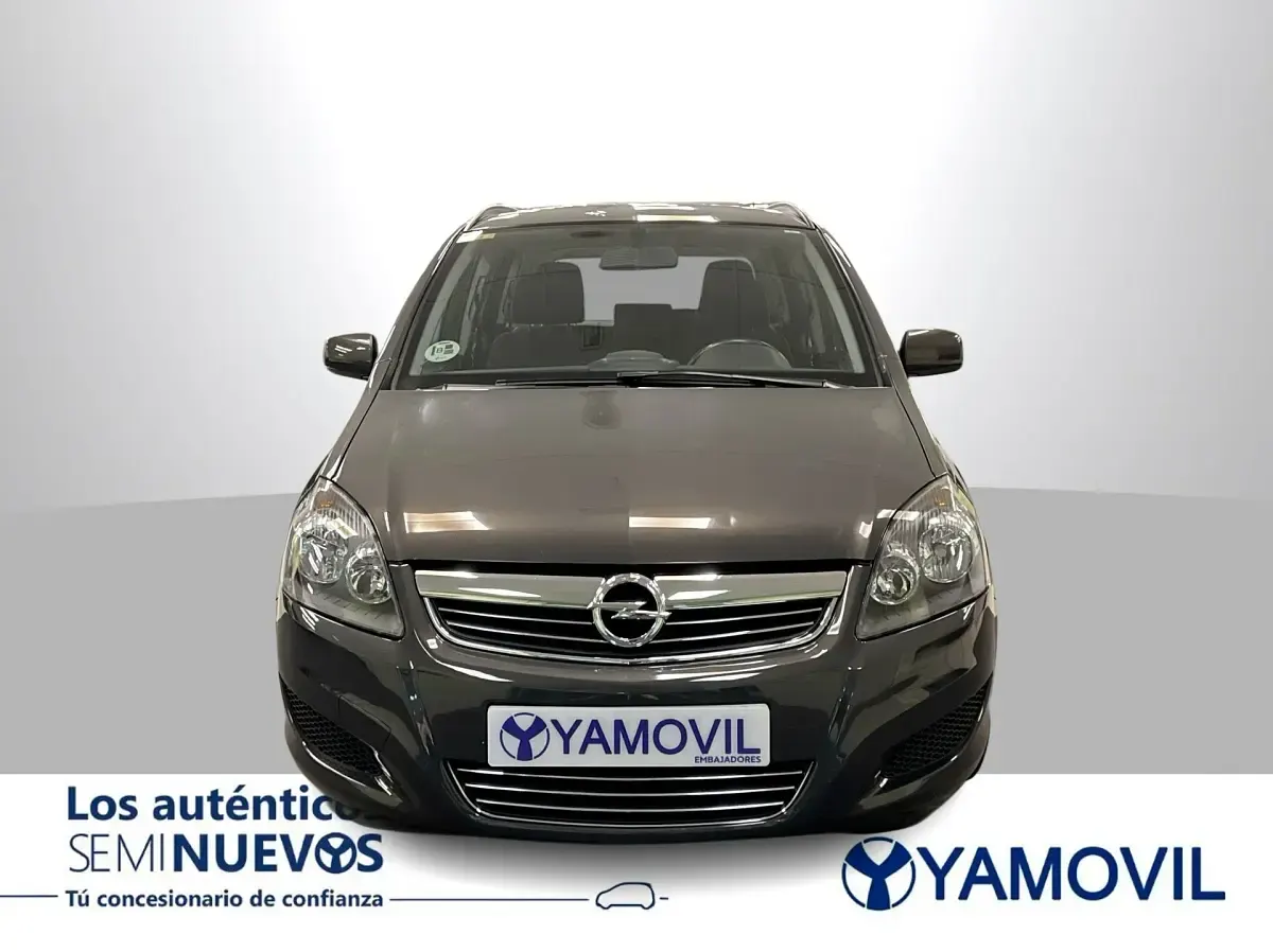 Usado Opel Zafira Family 110 CV (80 kW) 2013 Gris Monovolumen