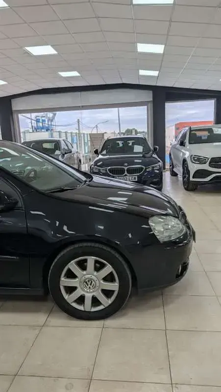 Usado VW Golf IV Sportline 140 CV (102 kW) 2005 Negro Utilitario