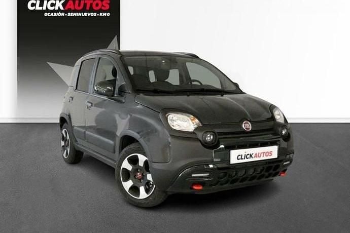 Usado Fiat Panda Cross Cross 70 CV (51 kW) 2024 Verde Utilitario