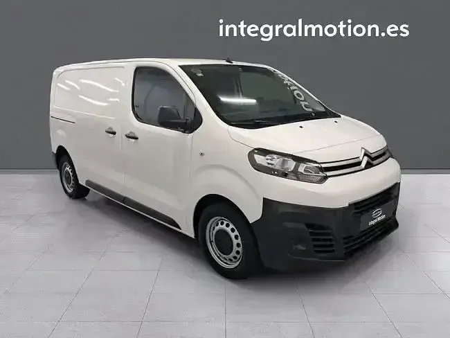 Usado Citroën Jumpy 102 CV (75 kW) 2024 Blanco Monovolumen