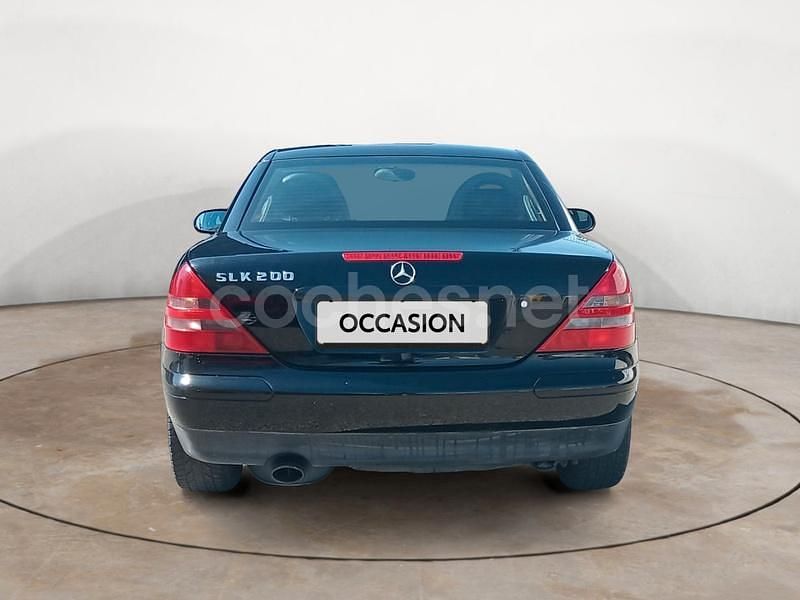 Usado Mercedes SLK200 136 CV (100 kW) 1999 Negro Descapotable