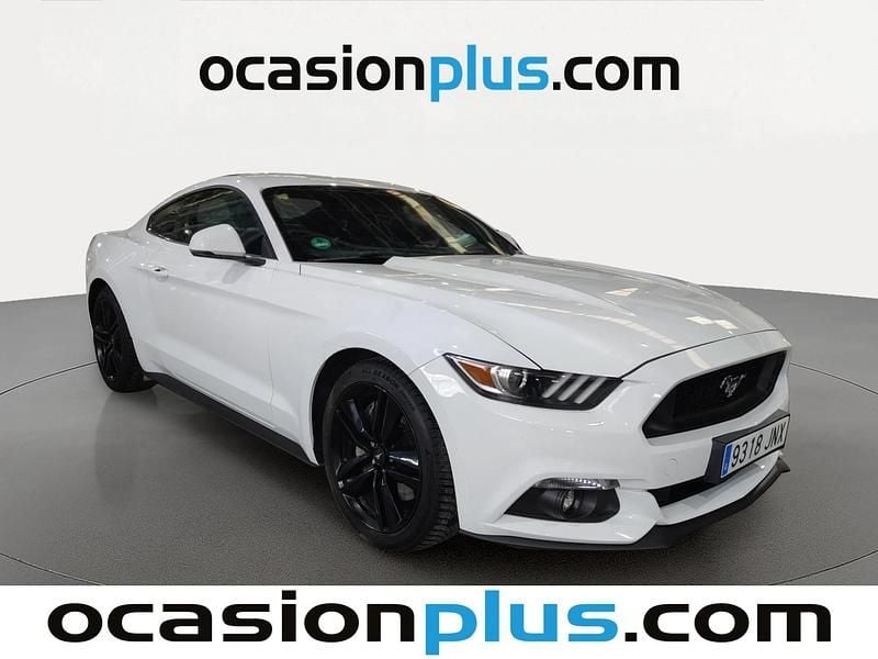 Usado Ford Mustang Fastback 314 CV (230 kW) 2016 Blanco Coupe