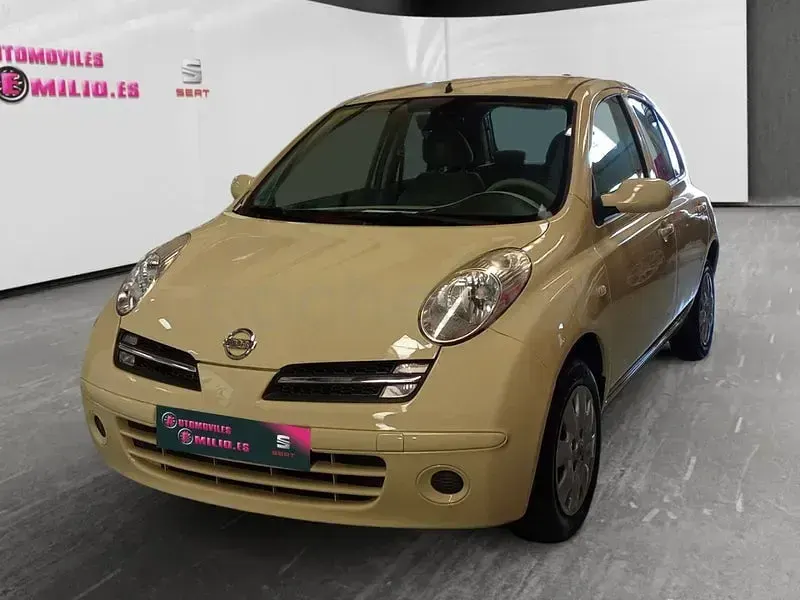 Usado Nissan Micra Visia+ 80 CV (58 kW) 2006 Beige Berlina