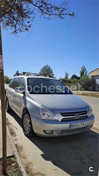 Usado Kia Carnival 185 CV (136 kW) 2007 Gris / plata Monovolumen
