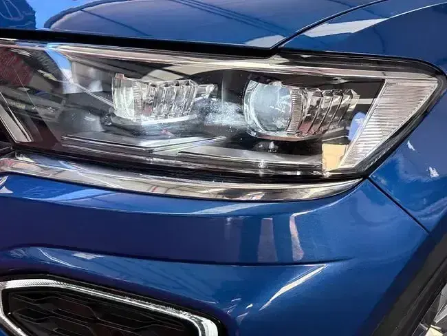 Usado VW T-Roc Advance 110 CV (80 kW) 2022 Azul SUV