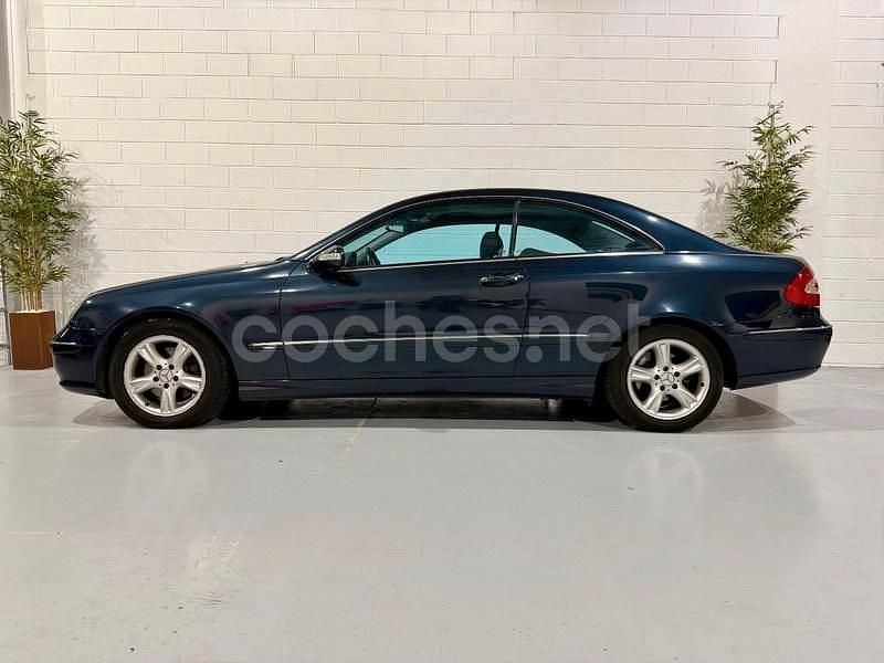 Azul Usado 2005 Mercedes CLK270 Avantgarde Coupe | 5000 € (Precio justo) - Imagen 1/4