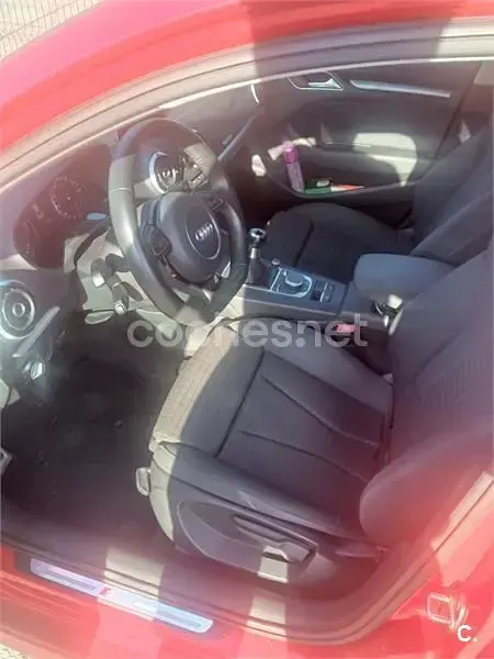 Usado Audi A3 S-Line 110 CV (80 kW) 2016 Rojo Berlina