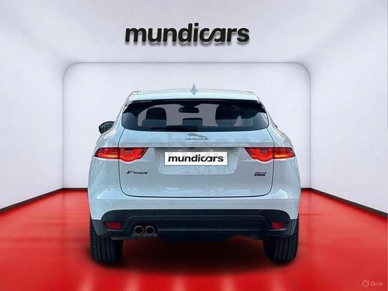 Usado Jaguar F-Pace Portfolio 180 CV (132 kW) 2017 Blanco SUV