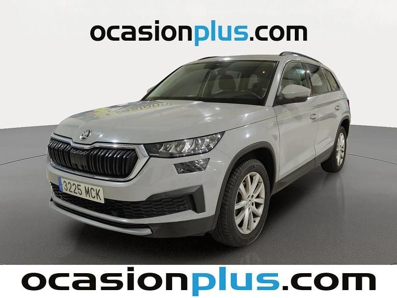 Gris Usado 2022 Skoda Kodiaq Ambition SUV | 24.637 € (Precio justo) - Imagen 1/4
