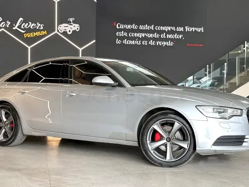 Usado Audi A6 S-Line 204 CV (150 kW) 2012 Gris / plata Berlina