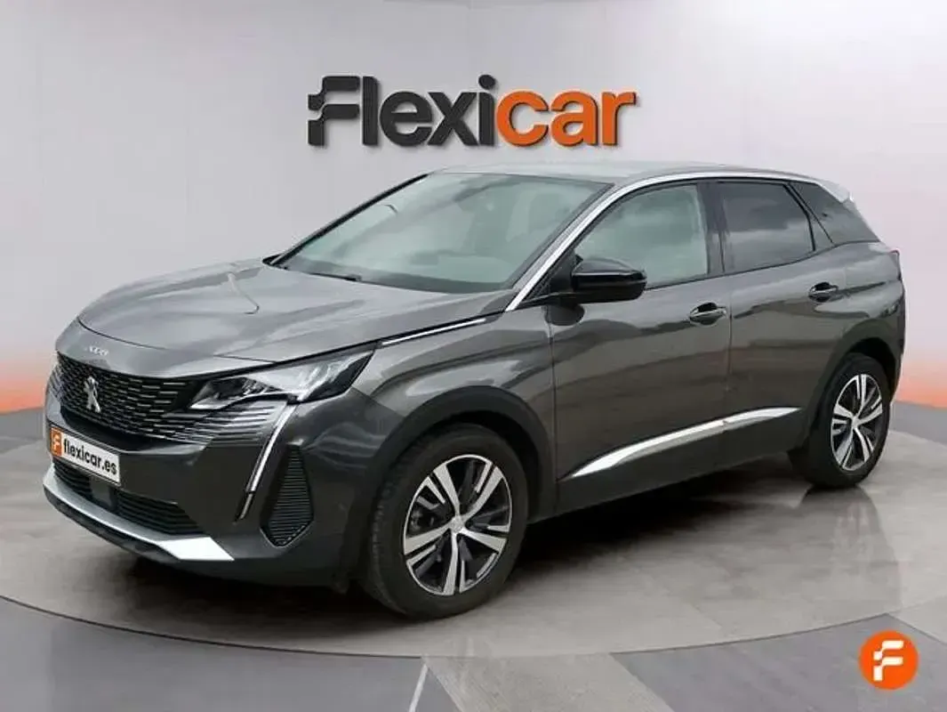 Usado Peugeot 3008 Active 131 CV (96 kW) 2023 Gris SUV