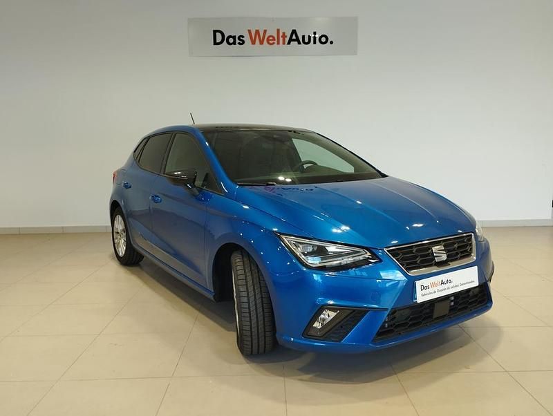Usado Seat Ibiza FR 115 CV (84 kW) 2024 Azul Berlina