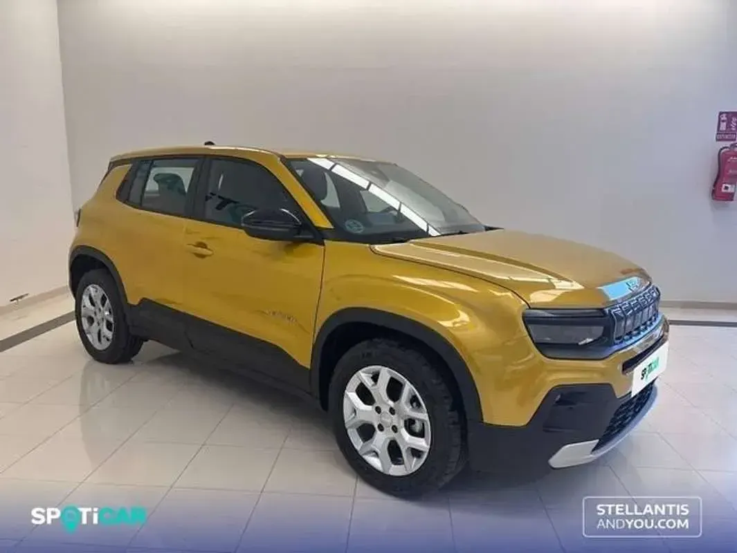 Usado Jeep Avenger Altitude 101 CV (74 kW) 2025 Amarillo SUV