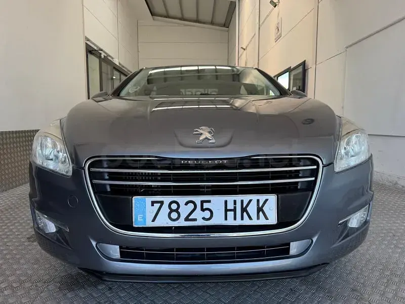Usado Peugeot 508 Active 112 CV (82 kW) 2012 Azul Berlina