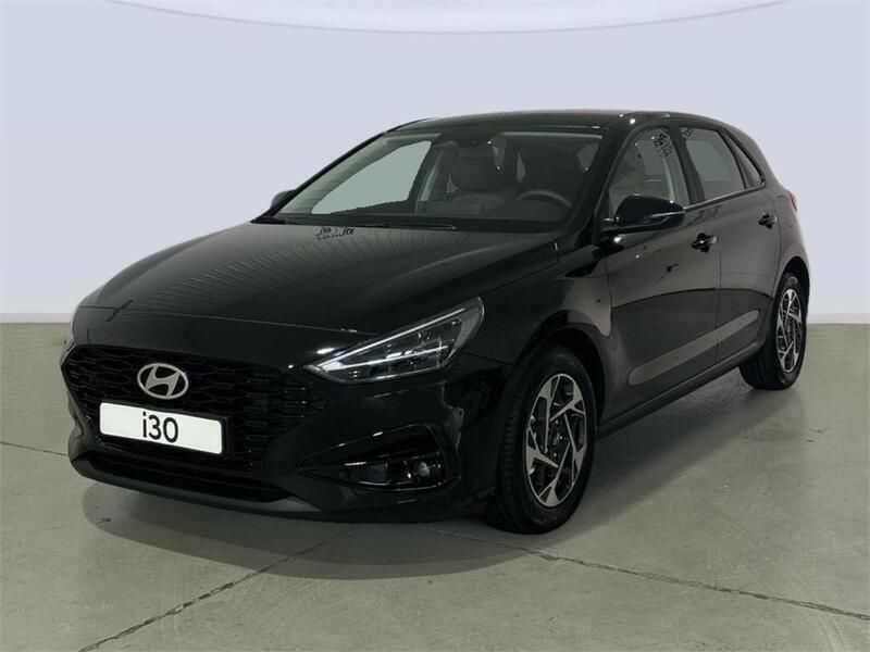 Abyss black Nuevo 2024 Hyundai i30 Berlina | 22.866 € (Precio justo) - Imagen 1/4
