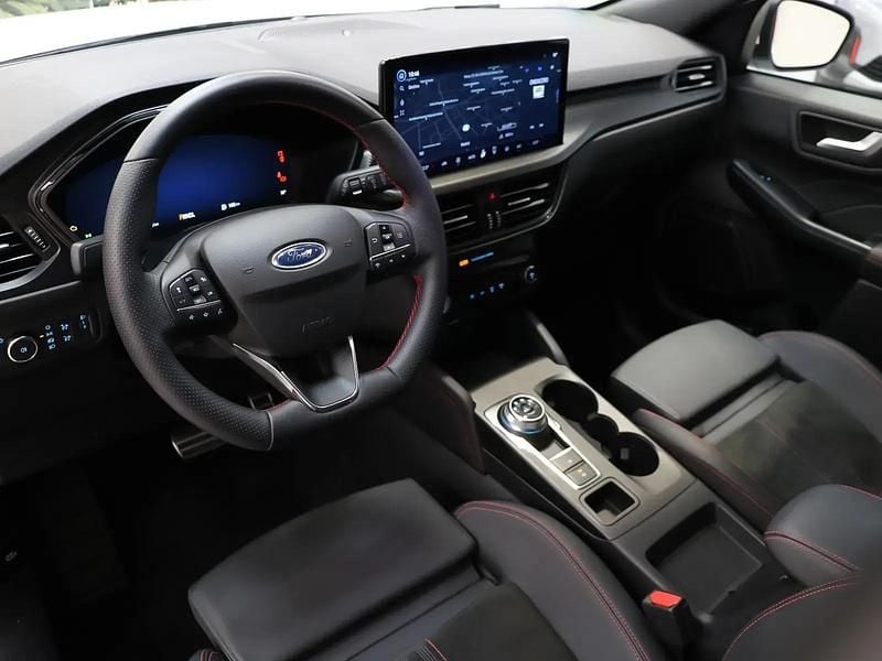 Begagnad Ford Kuga ST-Line X 180 HK (132 kW) 2025 Vit SUV
