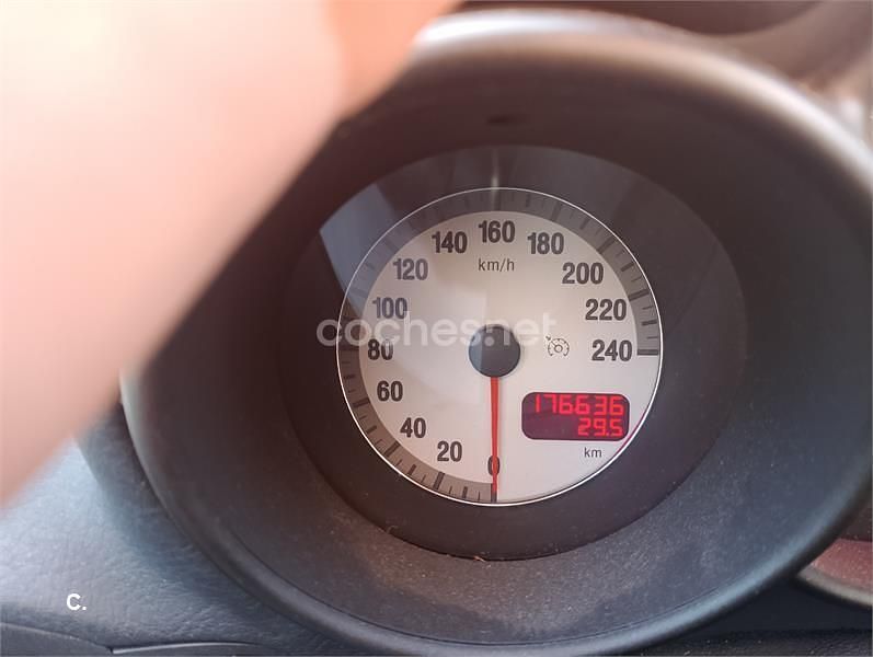 Usado Alfa Romeo GT Distinctive 150 CV (110 kW) 2005 Negro Coupe