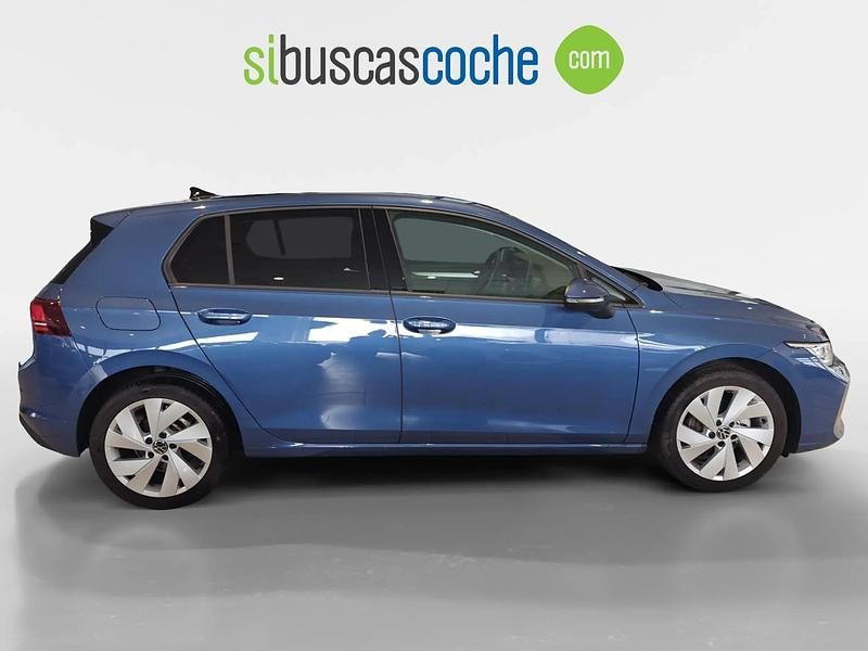 Begagnad VW Golf VIII 115 HK (84 kW) 2025 Blå