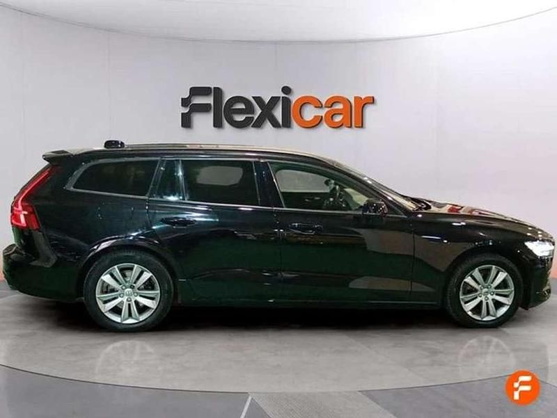 Usado Volvo V60 Kinetic 120 CV (88 kW) 2019 Negro Familiar