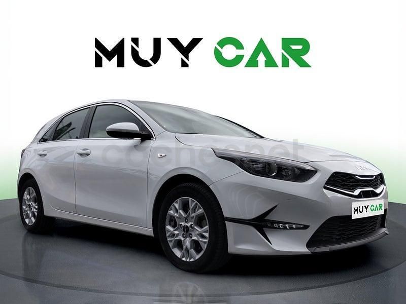 Usado Kia Ceed 136 CV (100 kW) 2023 Blanco Utilitario