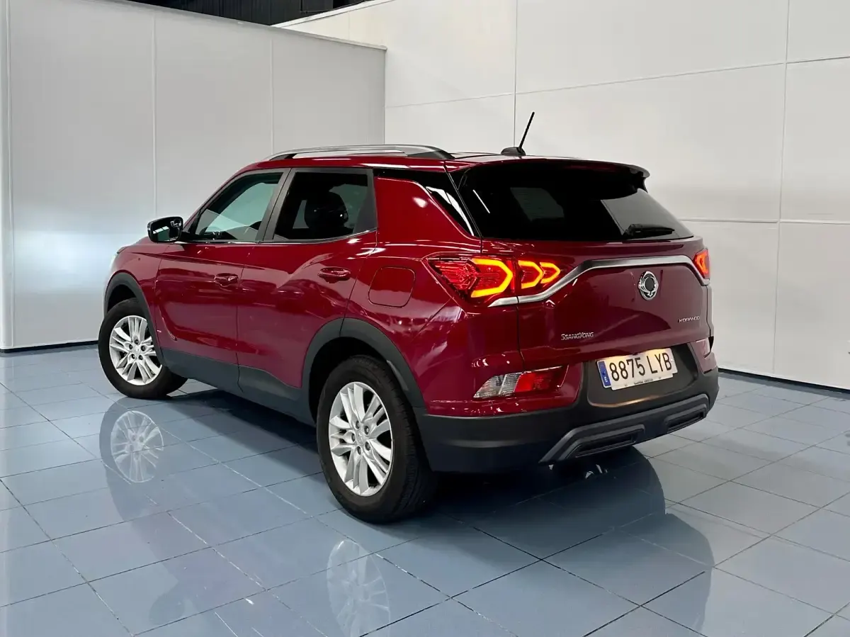 Usado SsangYong Korando 149 CV (109 kW) 2022 Rojo SUV