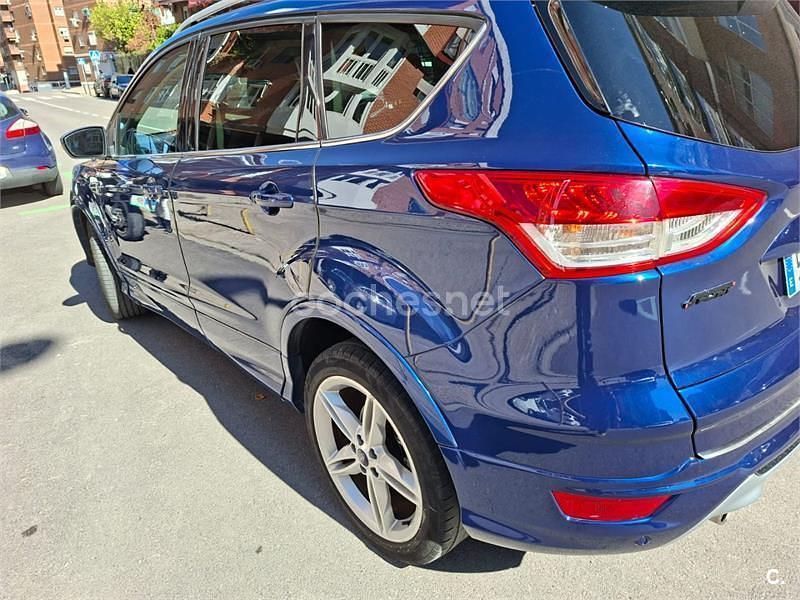 Usado Ford Kuga Titanium S 163 CV (119 kW) 2014 Azul SUV