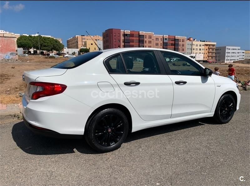Usado Fiat Tipo Lounge 95 CV (69 kW) 2020 Blanco Berlina